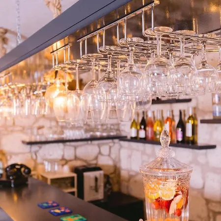 Begonvil By Aliki מלון 2*