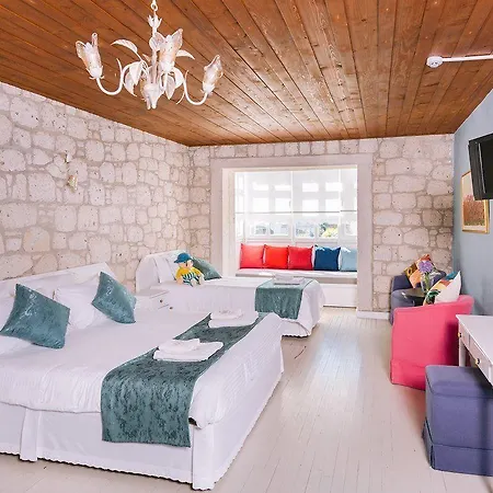 Отель Begonvil By Aliki Кешме